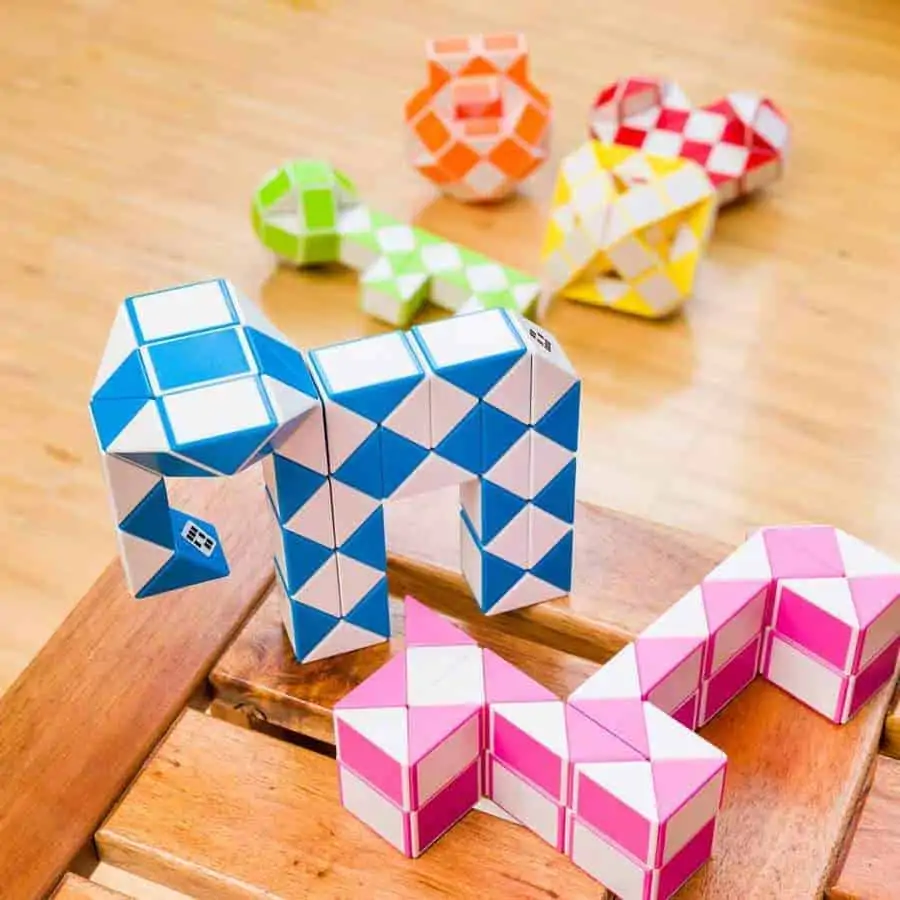 Cubidi Magic Snake - 48 Blöcke (1) Cubidi Magic Snake - 48 Blöcke, versch. Farben – Bild 1