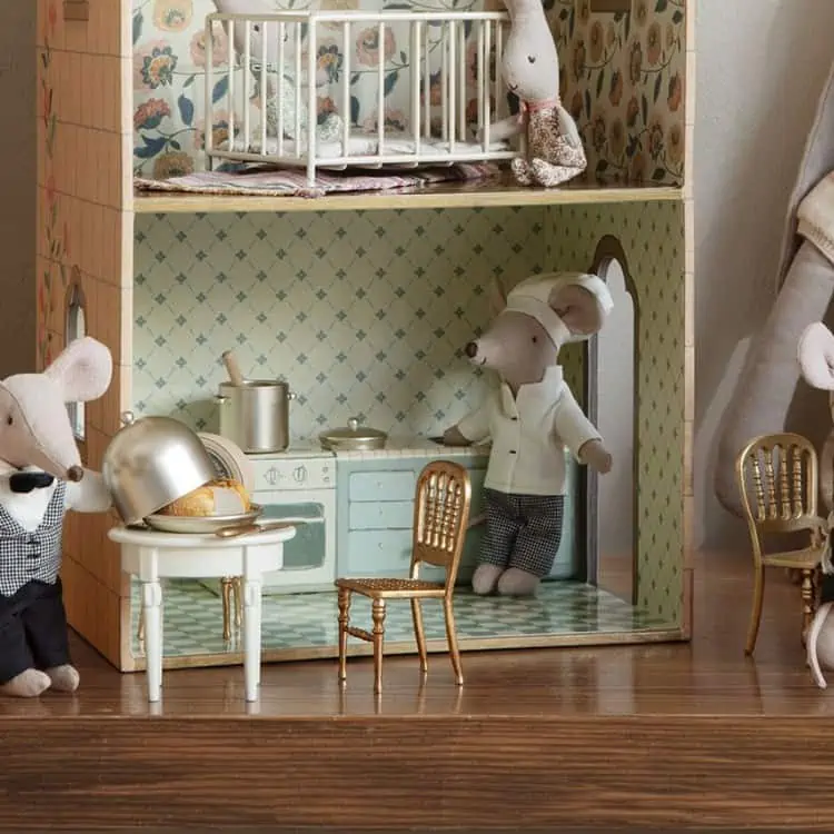 Maileg goldener Stuhl - Maus (4)