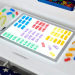 Tickit Translucente Farbautos – 72‑teiliges Set für kreatives Lernen – Bild 2