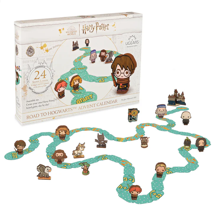 Ugears-70154-Harry Potter™ Adventskalender UGEARS Harry Potter™ Adventskalender – Der Weg nach Hogwarts™ – 3D-Holzkalender – Bild 1